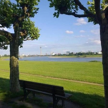 Apartment 120 Qm -3 Schlafzimmer-2 Baeder- Fuer 7 Gaeste Дюссельдорф Екстер'єр фото