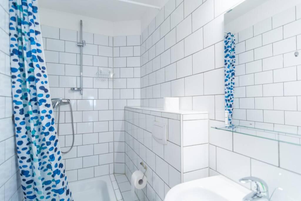 Apartment 120 Qm -3 Schlafzimmer-2 Baeder- Fuer 7 Gaeste Дюссельдорф Екстер'єр фото